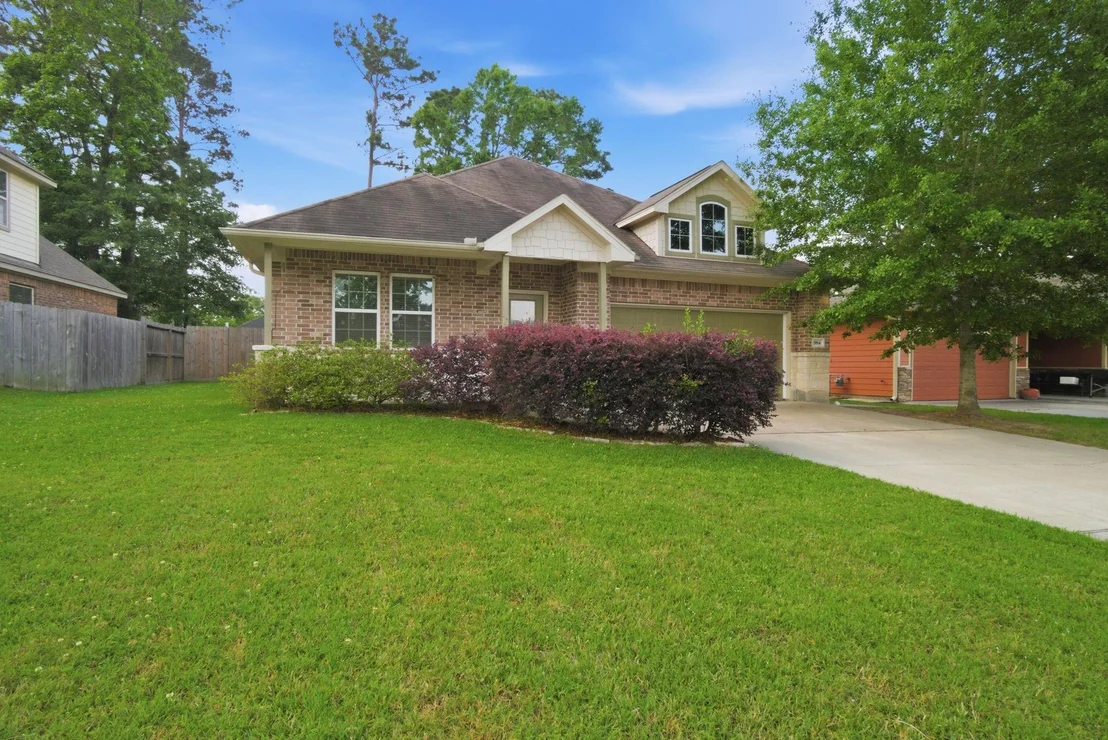 Photo of 984 Arbor Glen