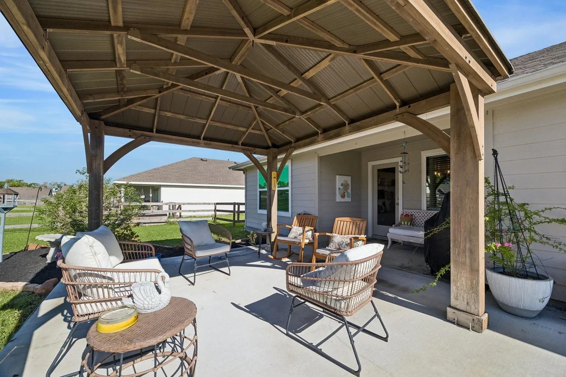 Photo of 334 Lakeway Circle