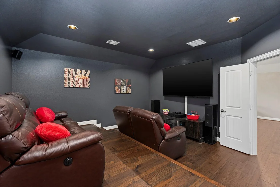 Photo of 9030 Lacombe Lane