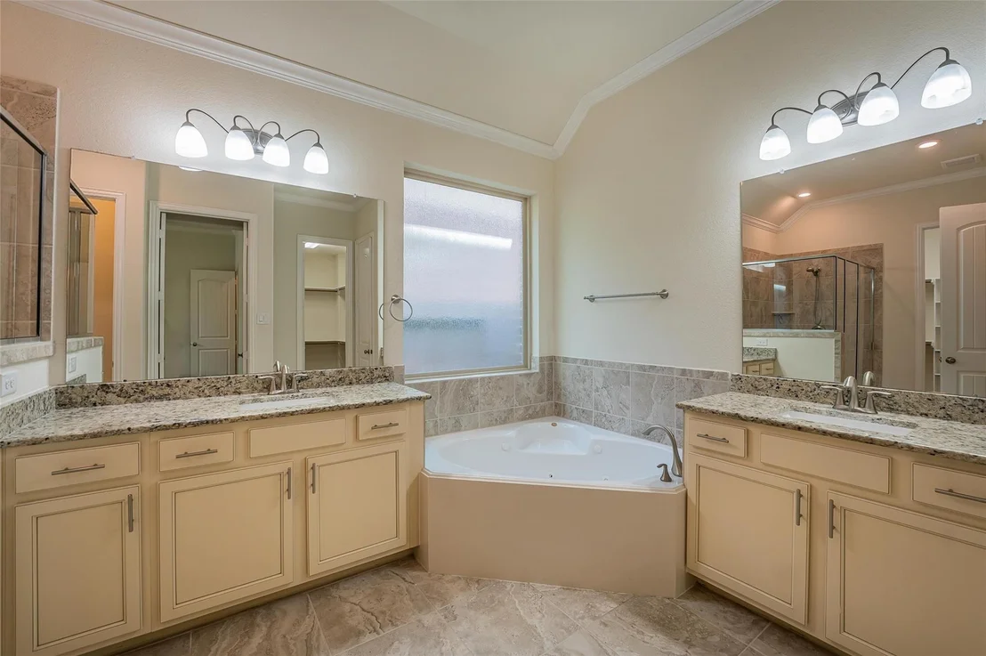 Photo of 1019 Ginger Glade Lane