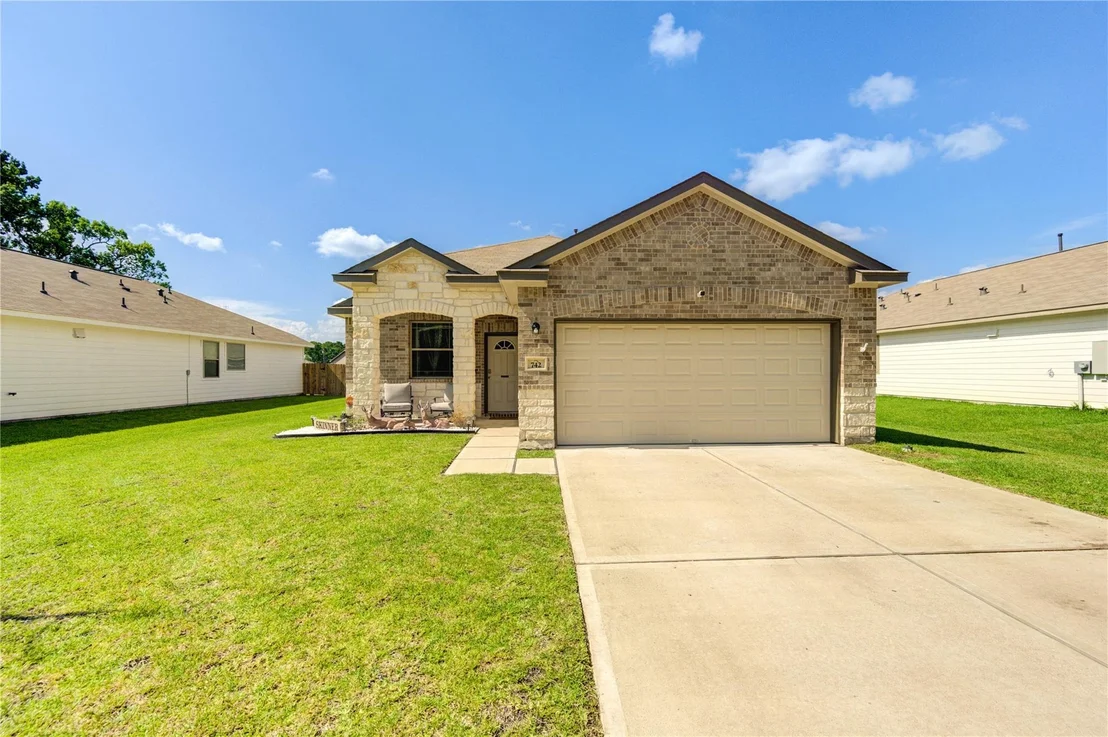 Photo of 742 Brown Road