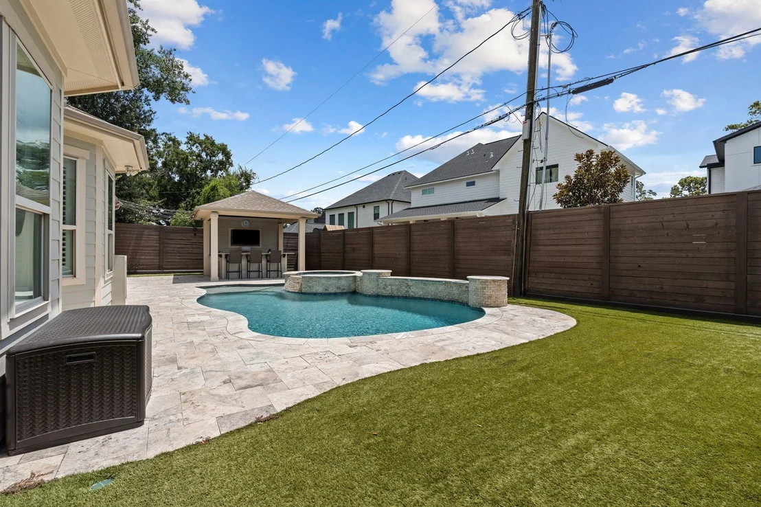 Photo of 1217 Chippendale Road