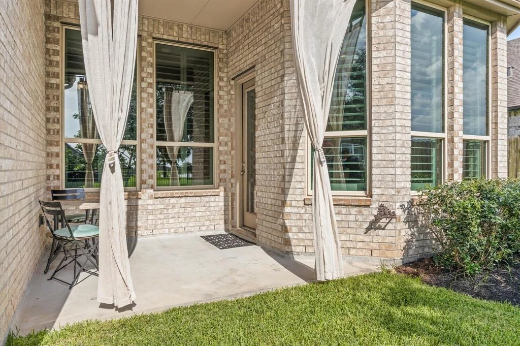Photo of 20923 Bradley Gardens Drive