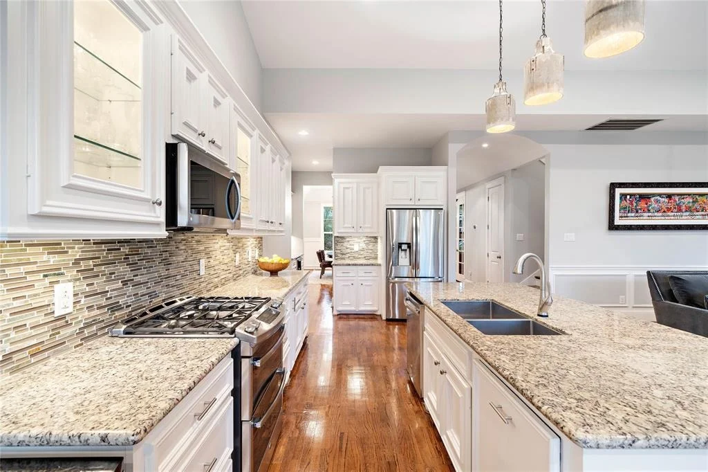 Photo of 1423 Chantilly Lane