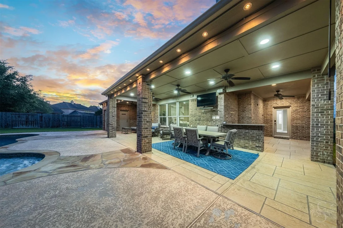 Photo of 28003 Nobbe Hollow Drive