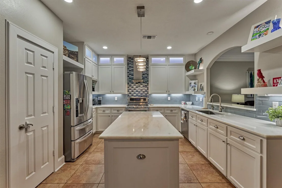 Photo of 11560 Grand View Drive