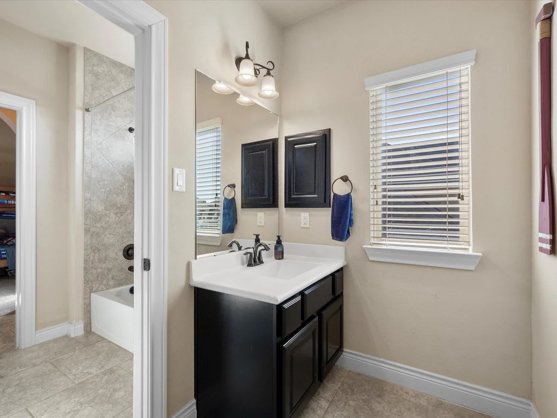 Photo of 8322 Sands Bank Lane