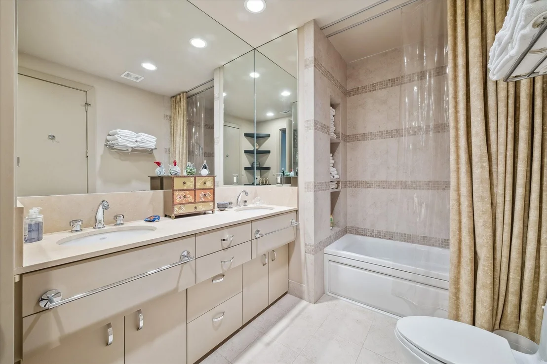 Photo of 5027 Heatherglen Drive