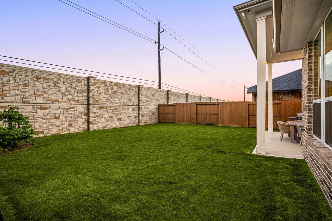 Photo of 25827 Rippey Glen Drive