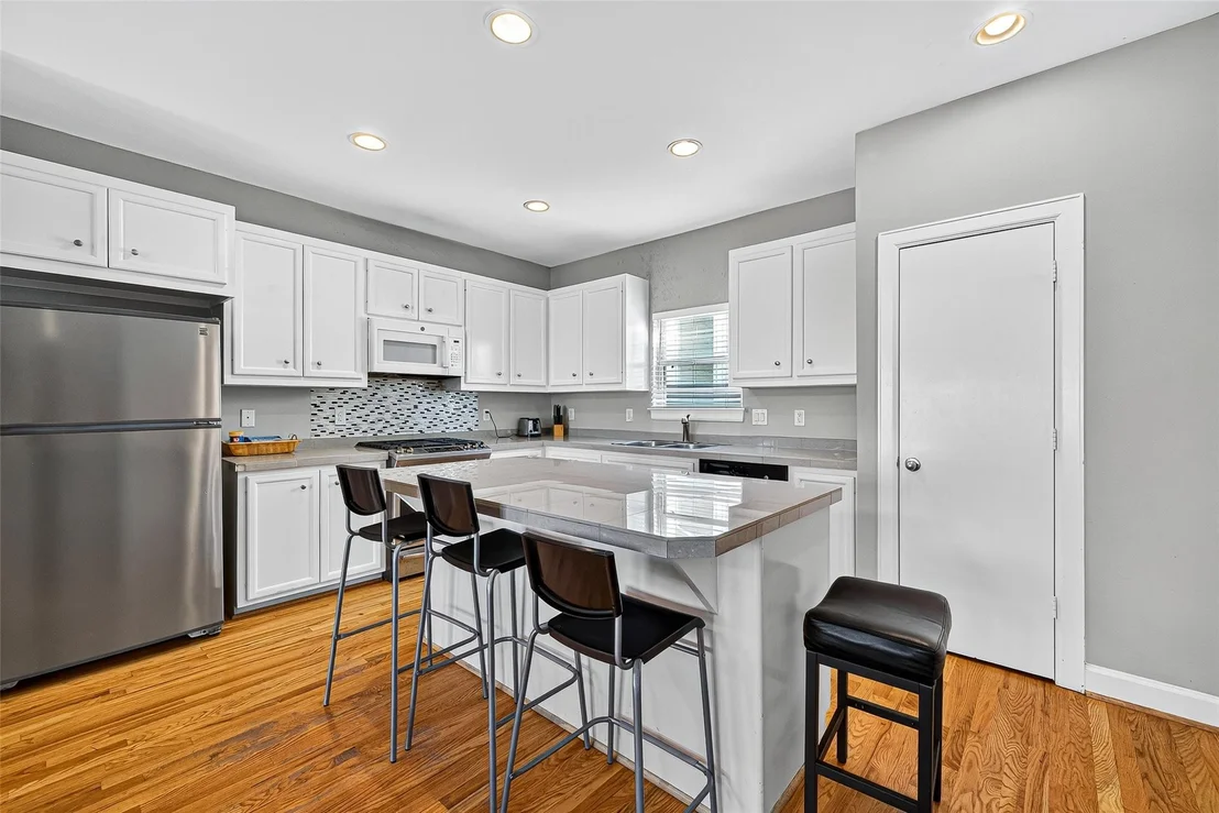 Photo of 11511 Main Pine Drive