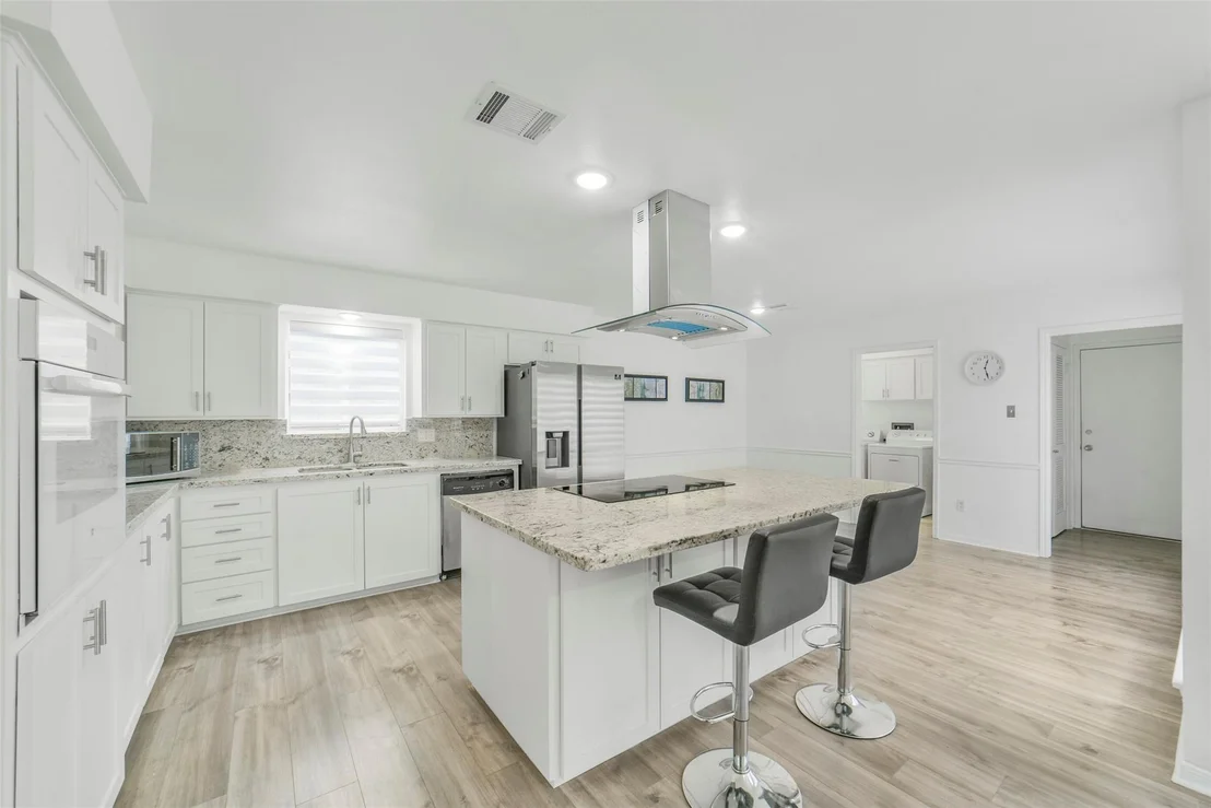 Photo of 1823 Cherry Bend Drive