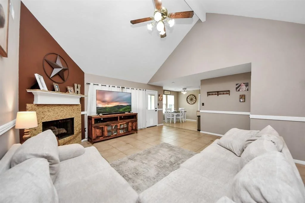 Photo of 2410 Lily Lane