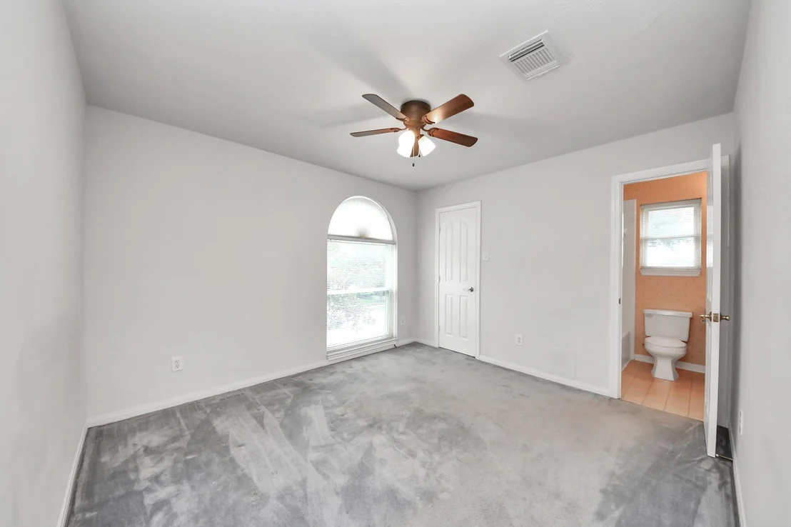 Photo of 9421 Rustic Gate Road