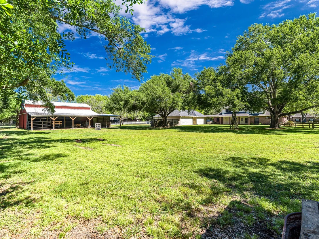 Photo of 3102 Willow Creek Lane