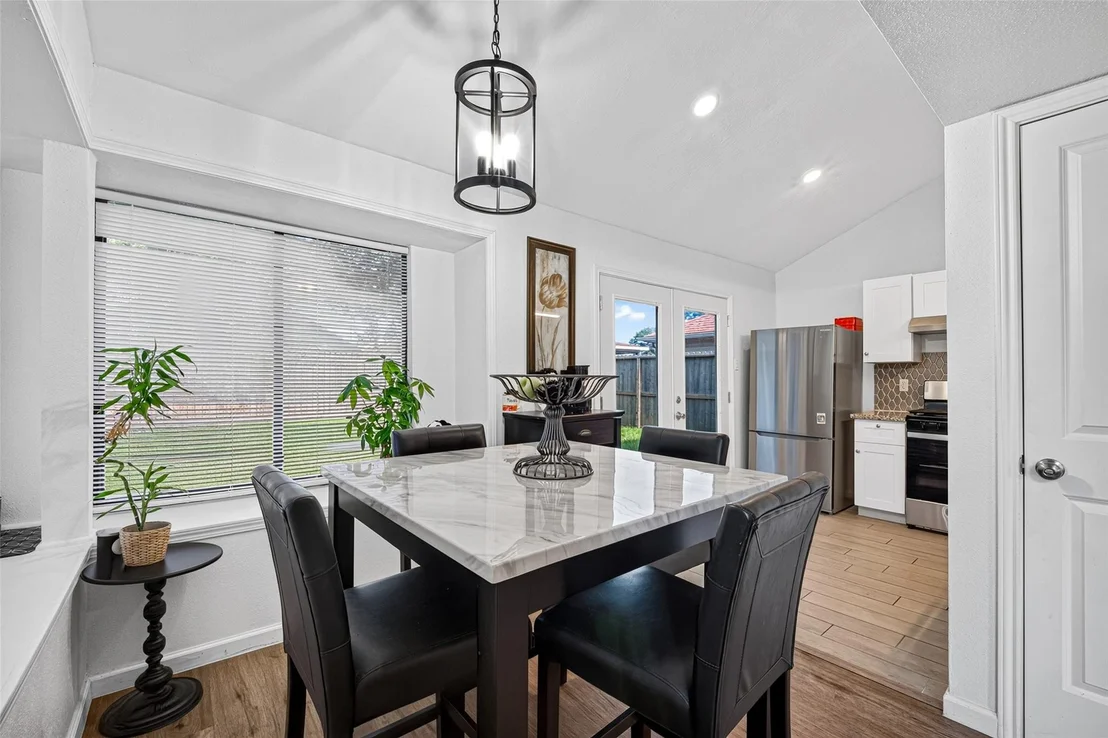 Photo of 1106 Holbech Lane