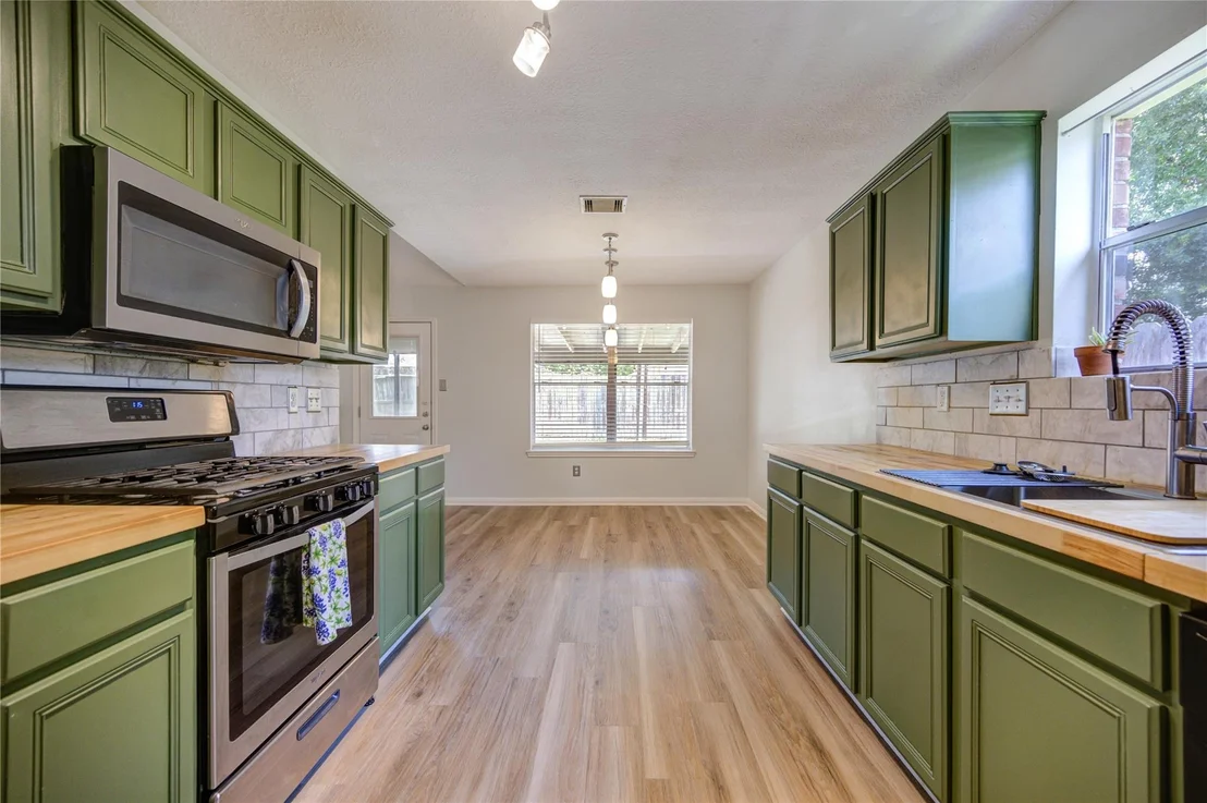 Photo of 4130 Donalbain Drive