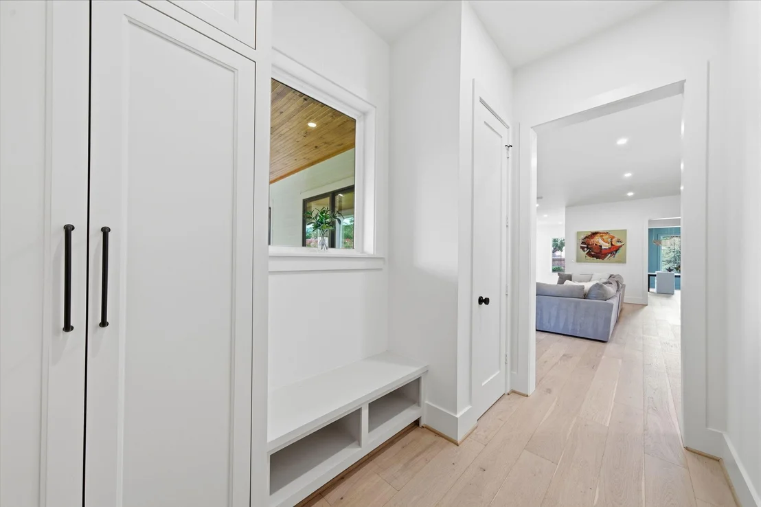 Photo of 1030 Chamboard Lane