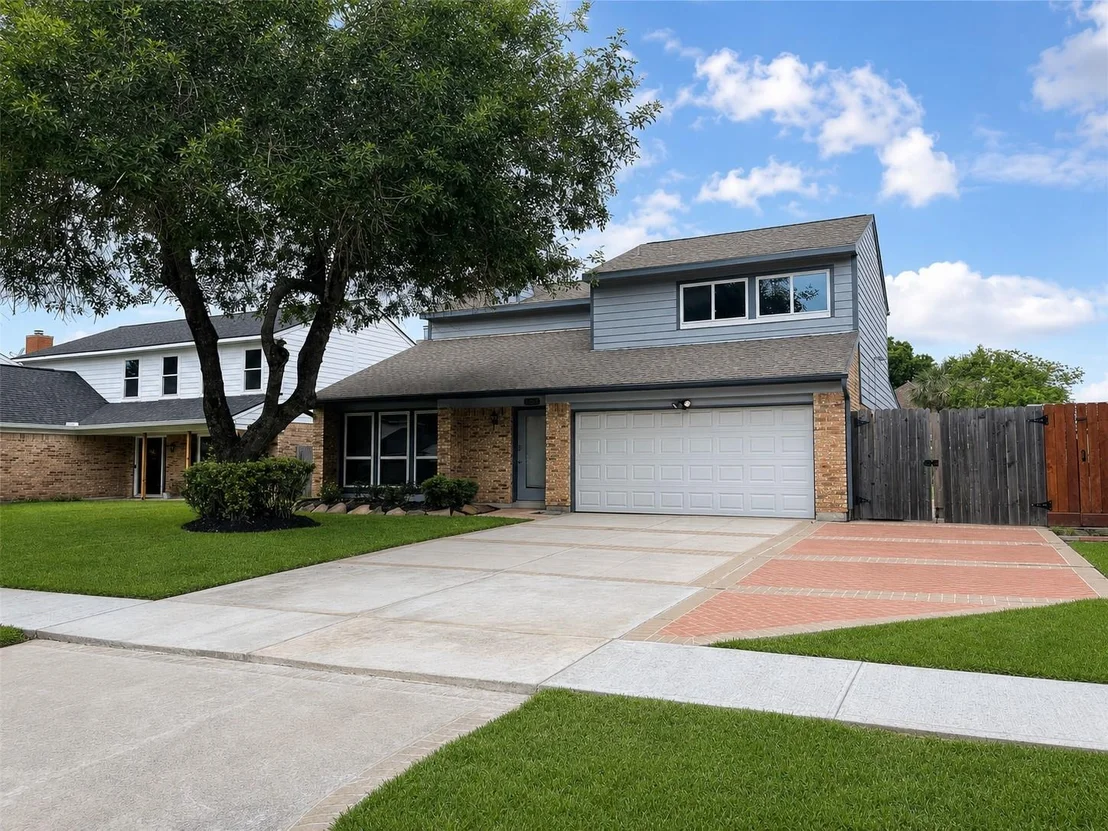 Photo of 2528 Sawyer Drive