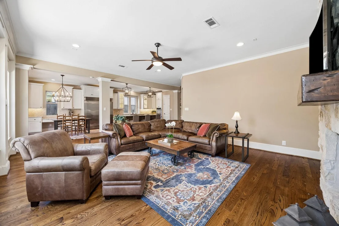 Photo of 1360 Chippendale Road