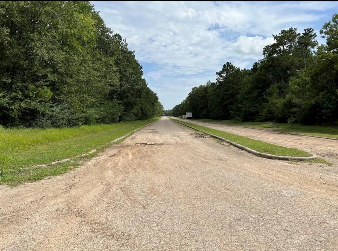 Photo of 18702 Continental Parkway