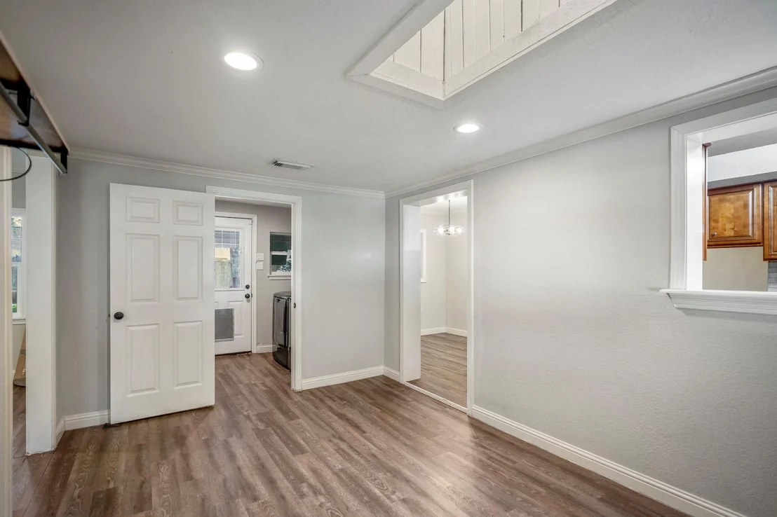 Photo of 2411 Orange Street