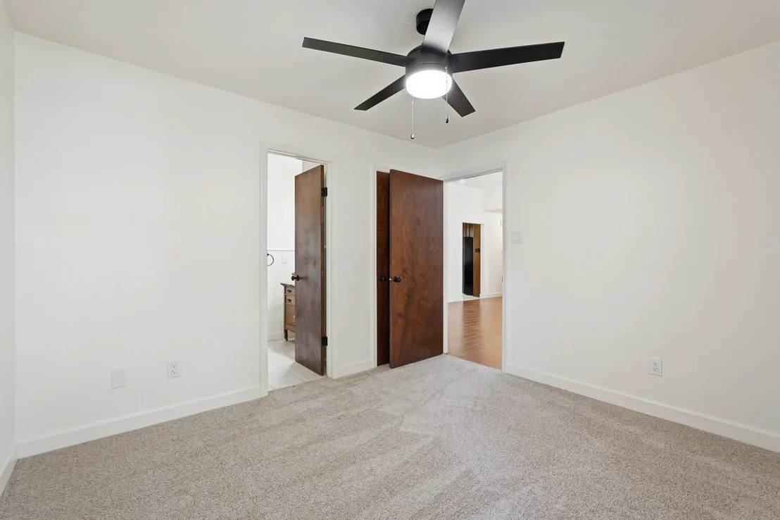 Photo of 2826 E Elm Circle