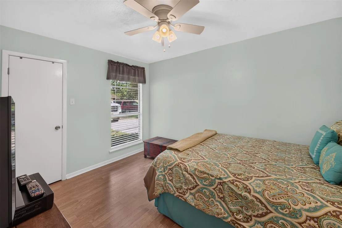 Photo of 1320 W Palm Drive