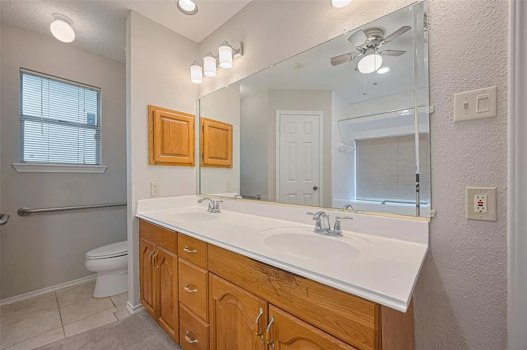 Photo of 2415 Pebbledowne Circle