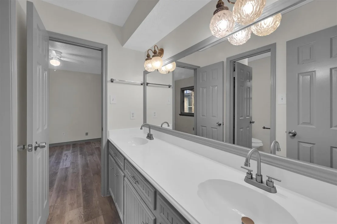 Photo of 7522 Live Oak Drive