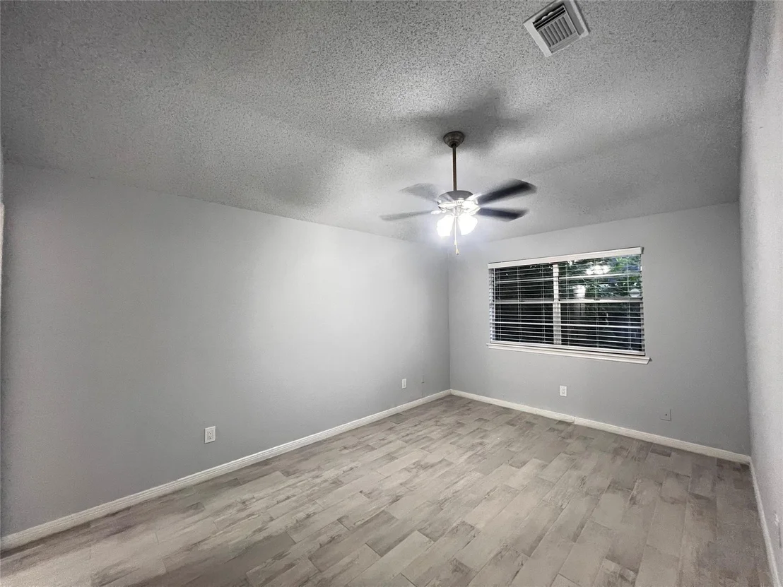Photo of 11607 Eaglewood Drive