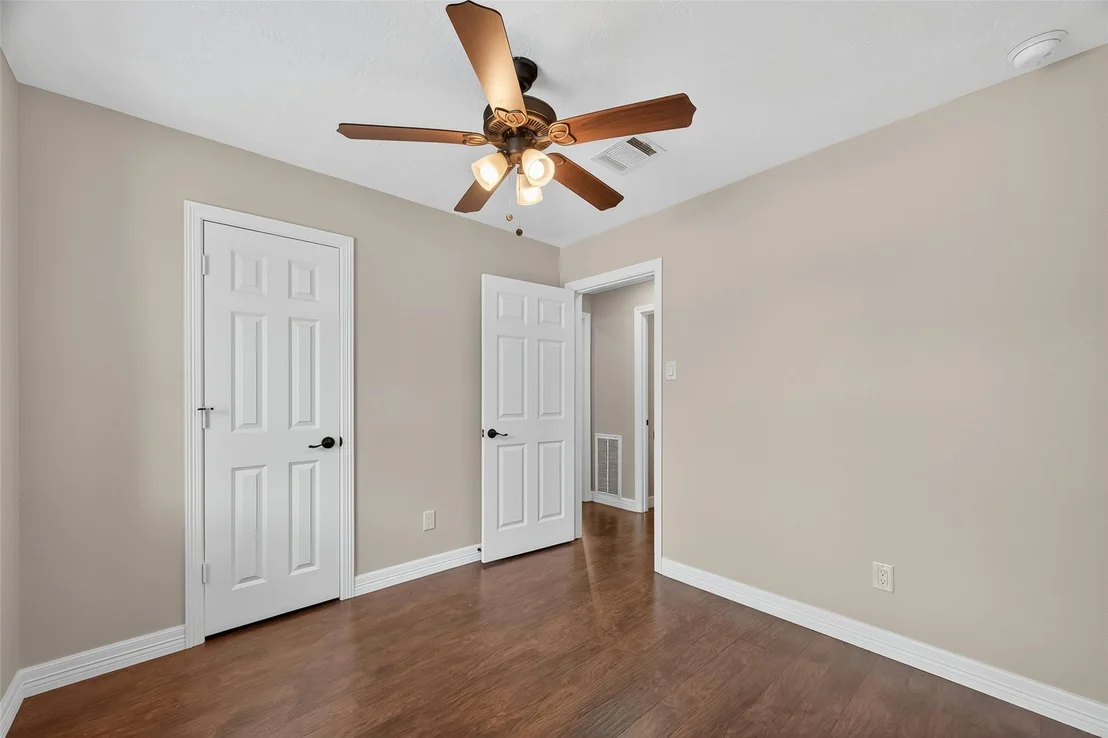 Photo of 2004 Cheryl Drive