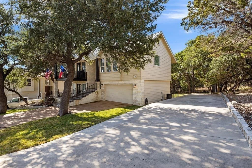 Photo of 204 Pinehurst Circle