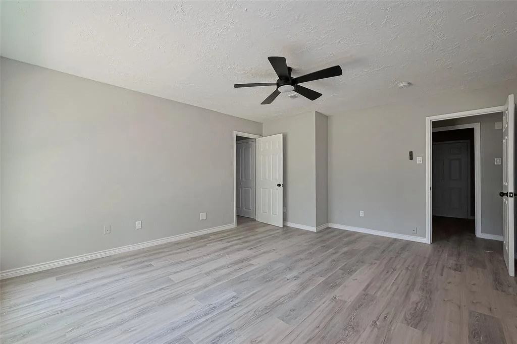 Photo of 23480 Mayer Road