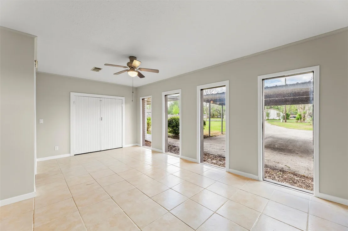 Photo of 1327 Hodges Lane