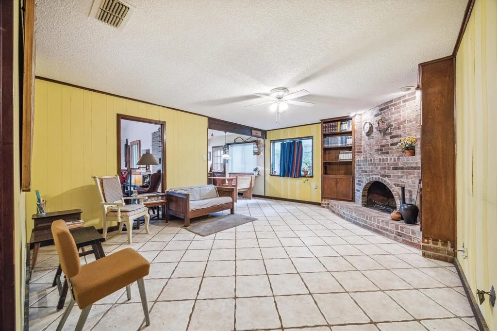 Photo of 834 Ramada Drive