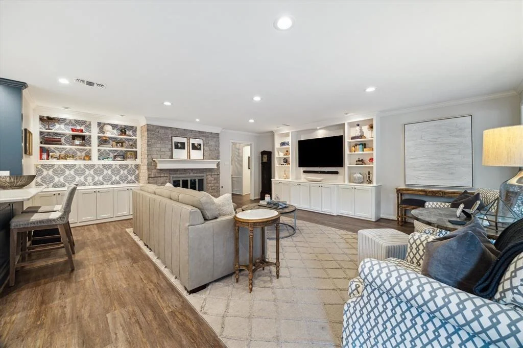 Photo of 10051 Olympia Drive