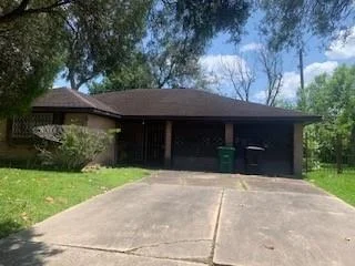 Photo of 5102 Tavenor Lane