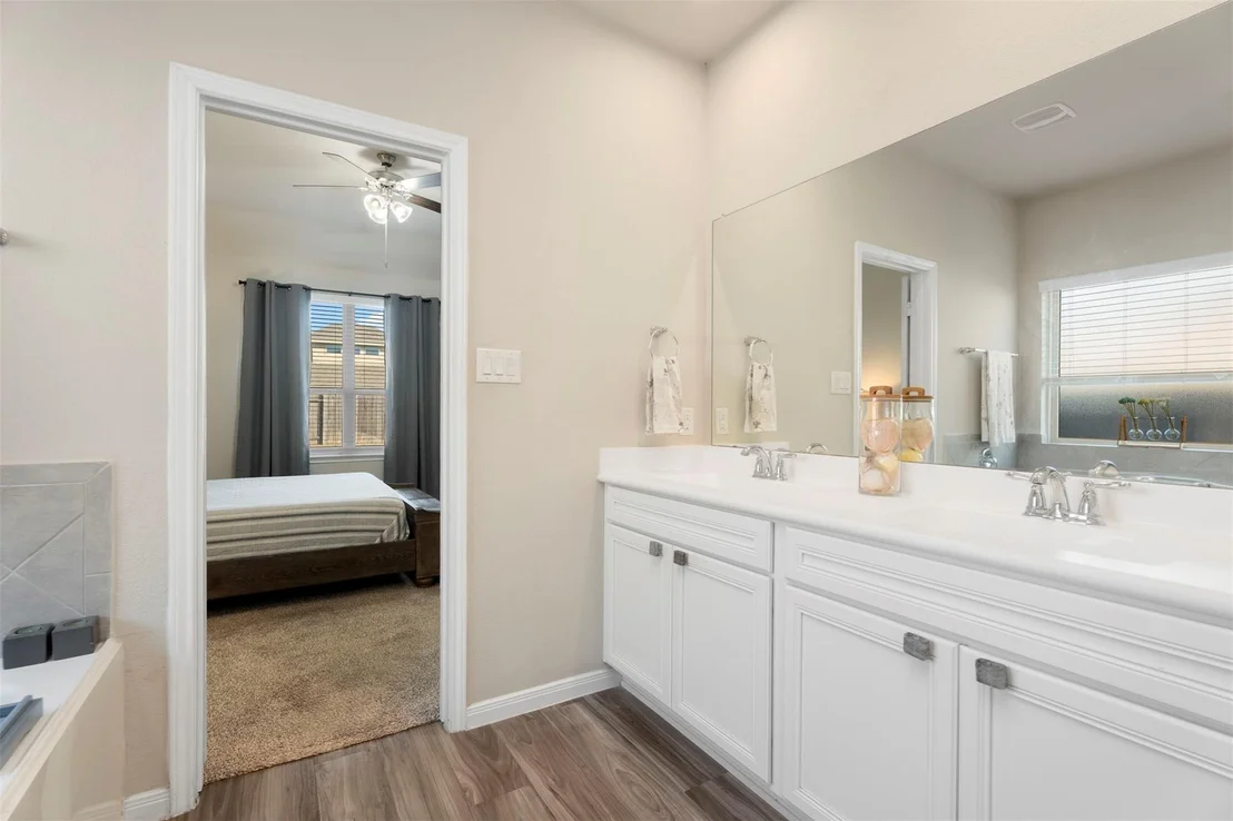 Photo of 28109 Steepleridge Court
