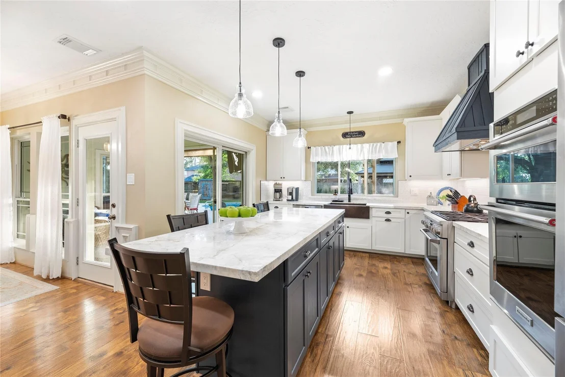 Photo of 2933 E Elm Circle