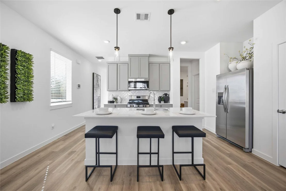 Photo of 7807 Stone Orchard Drive
