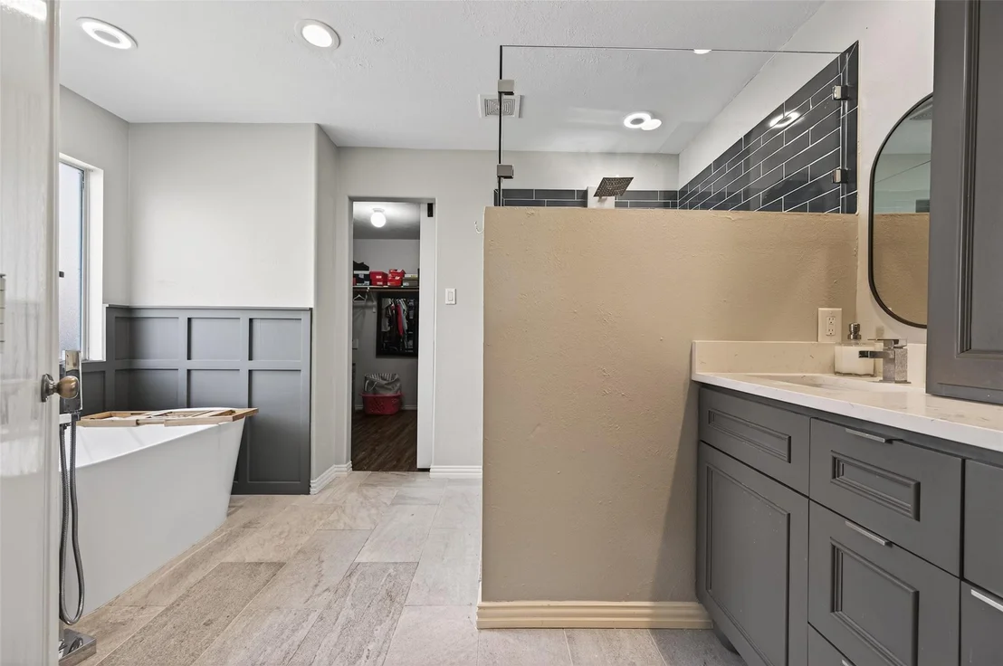 Photo of 903 Red Alder Circle