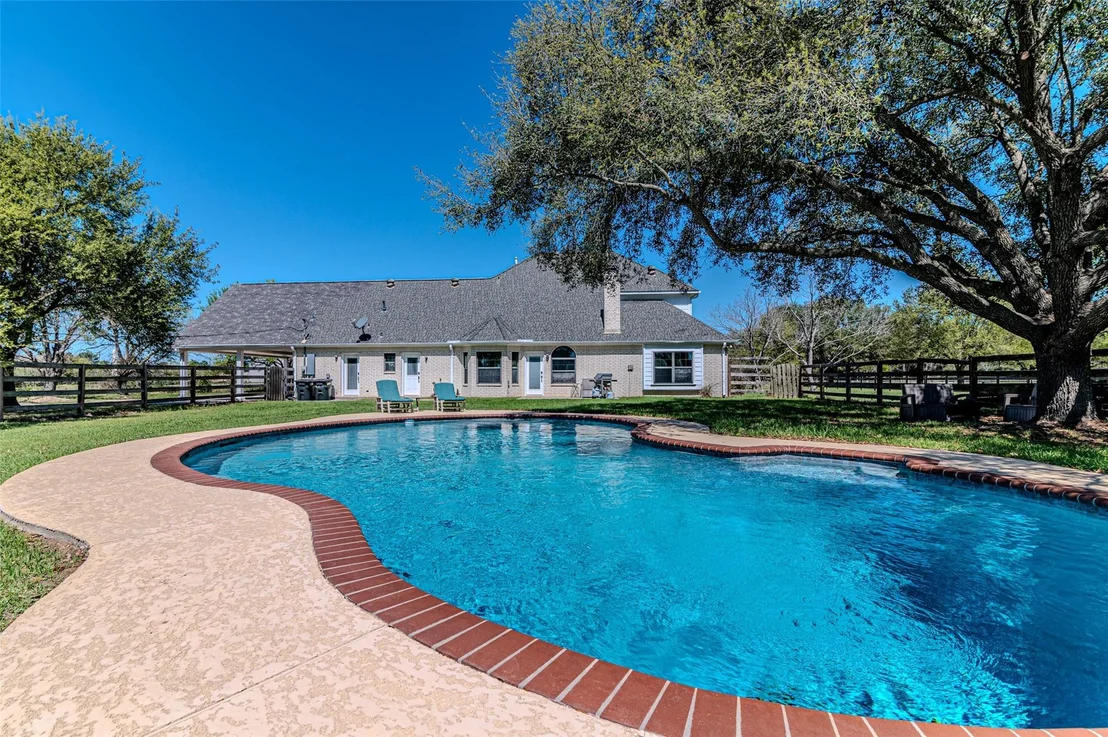 Photo of 17631 Huffmeister Road