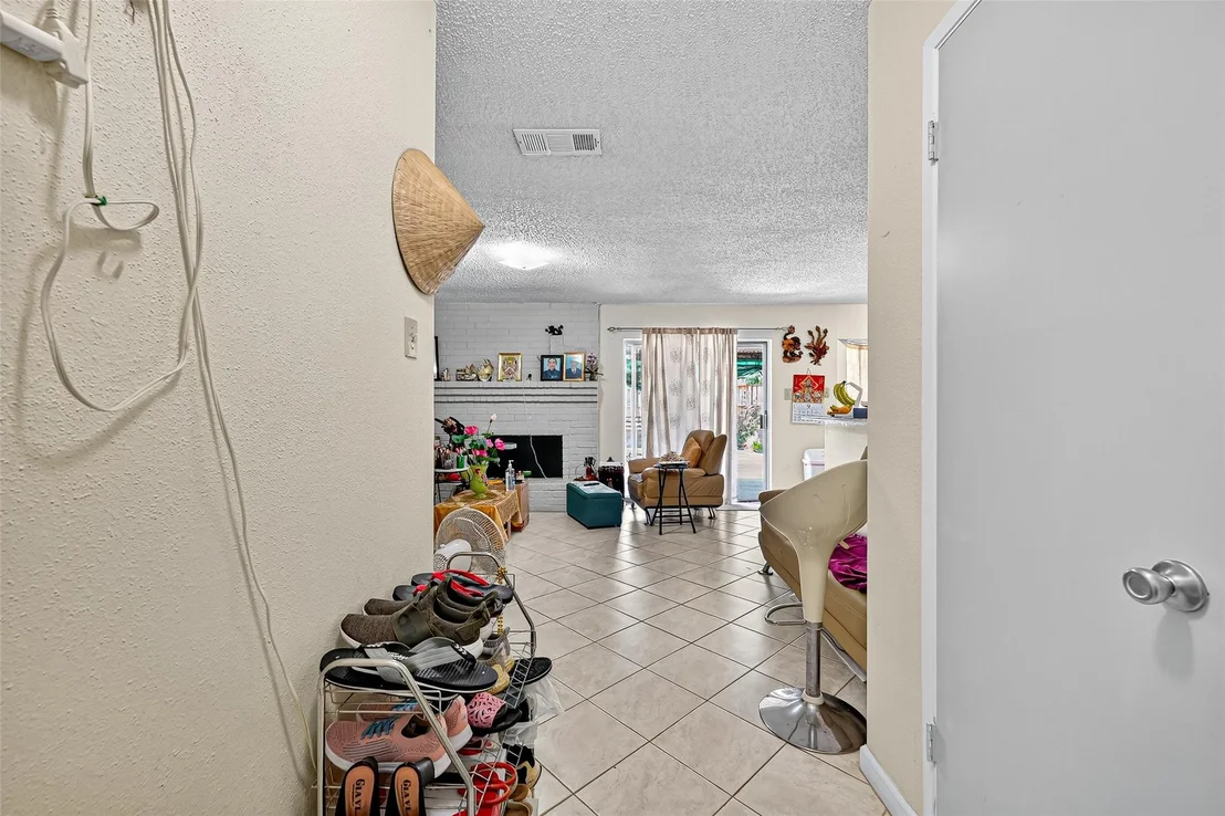Photo of 6822 Zapata Drive