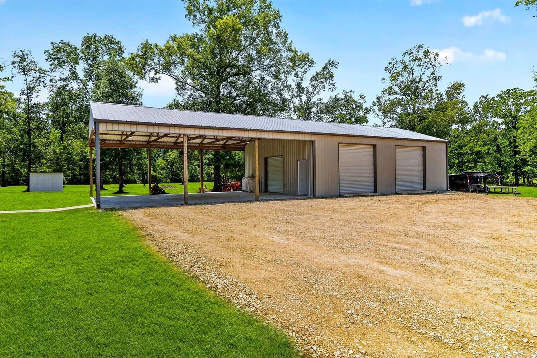 Photo of 950 Brushy Creek Drive