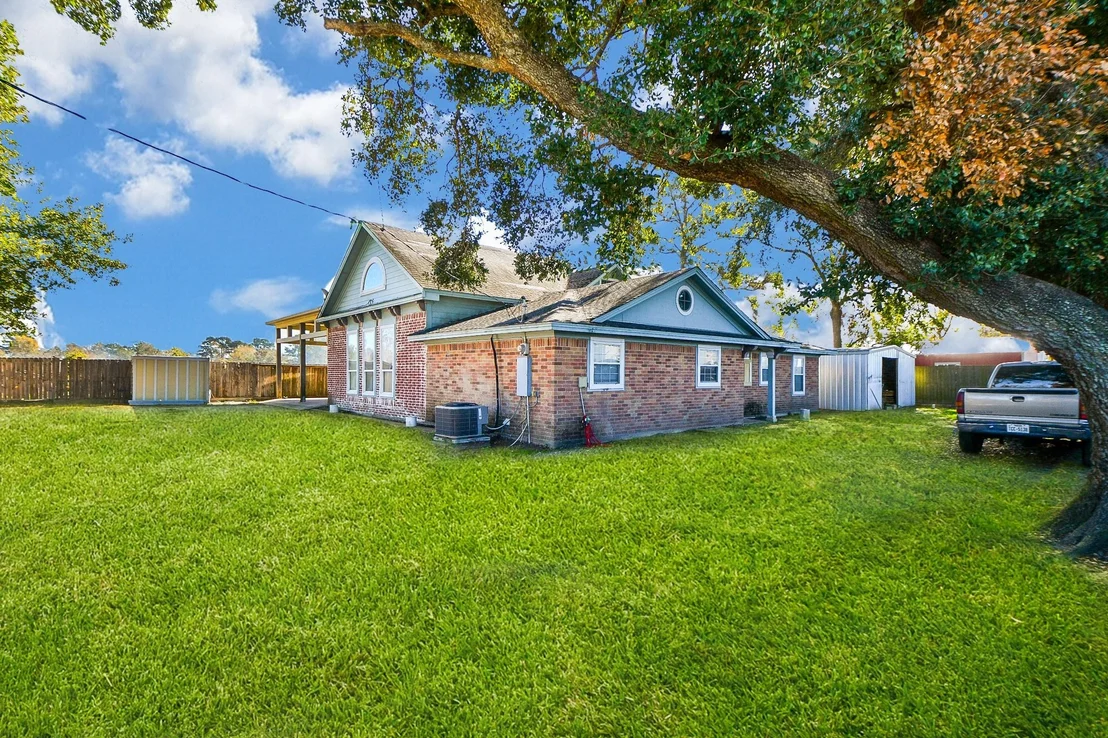 Photo of 5030 Peek Road