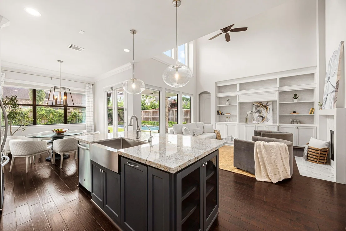 Photo of 1211 Chamboard Lane
