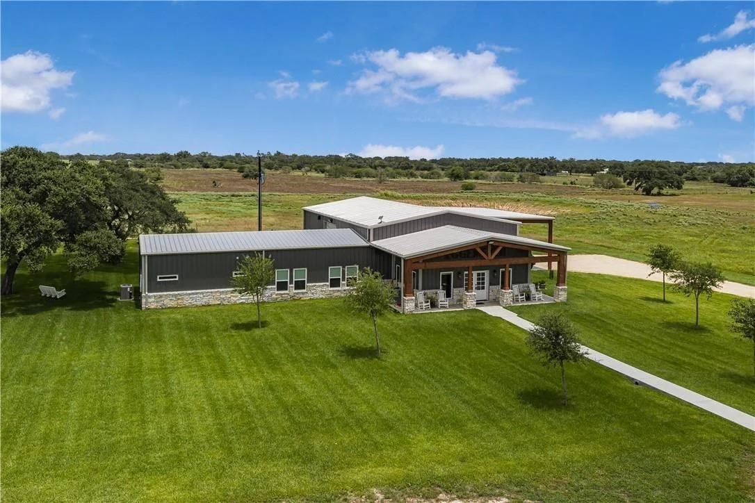 Photo of 686 Rappold Road