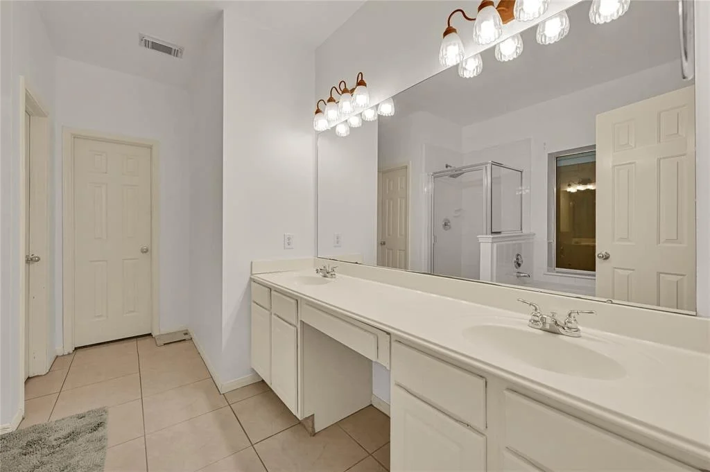 Photo of 2914 La Fontaine