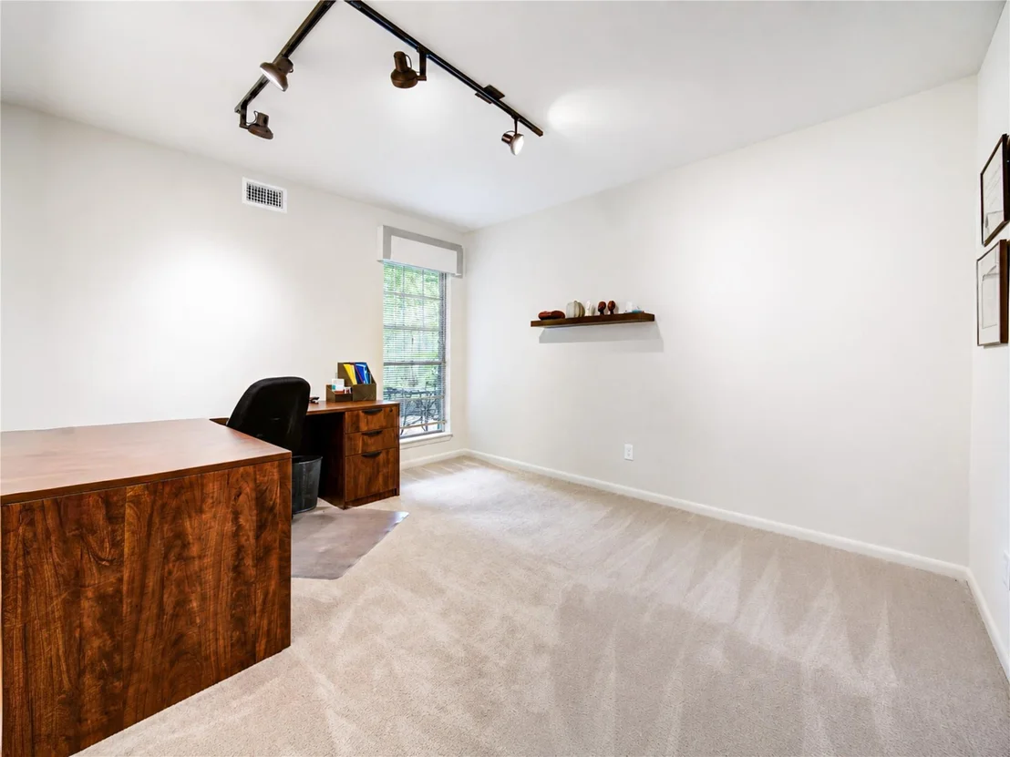 Photo of 5107 Queensloch