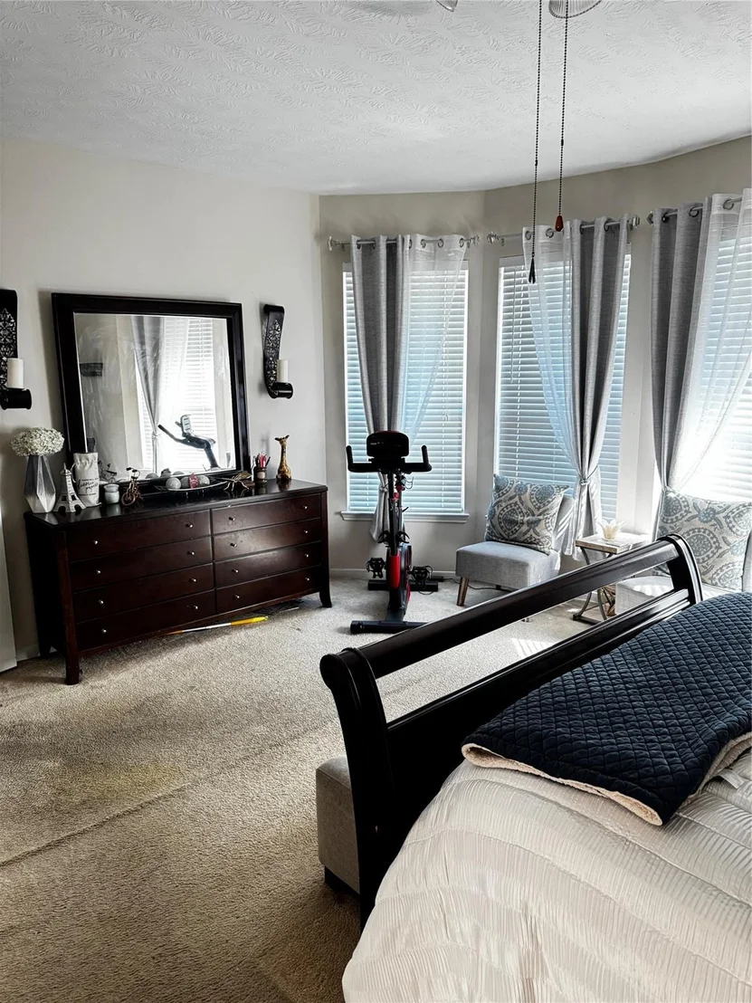 Photo of 1234 Blue Leaf Drive